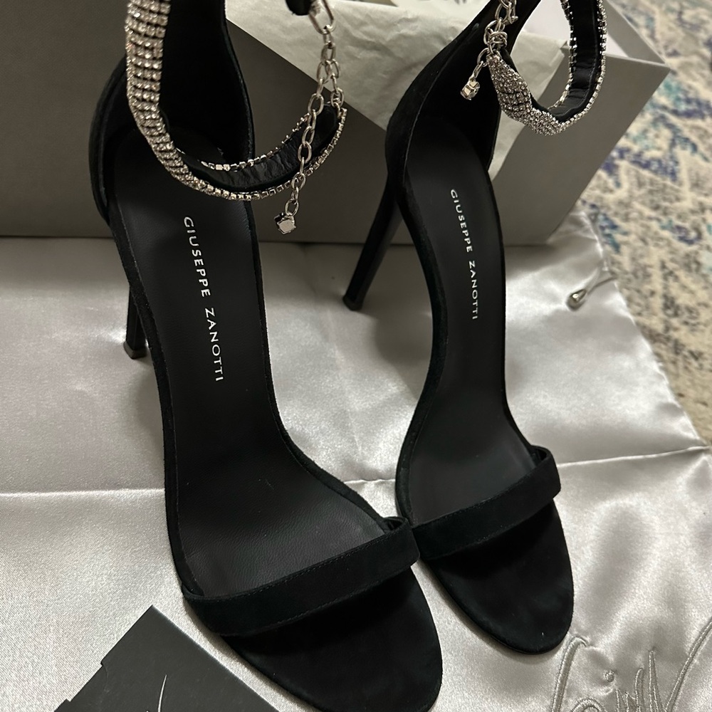 Giuzeppe Zanotti heeled sandals, black suede